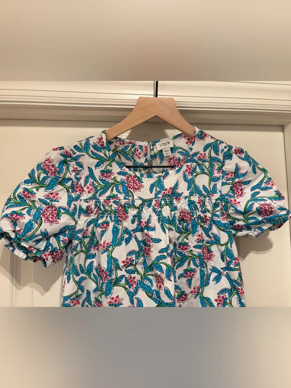 Women’s J.Crew floral puff sleeve blouse size XXS